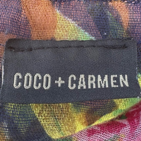 Coco + Carmen one size fits all floral swimsuit cover up / Excellent condition - Picture 11 of 13